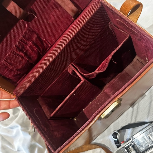 Vintage Polaroid Land Camera Model 800 with Case and Accessories - Picture 3 of 6